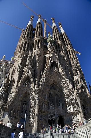 01 Sagrada Familia.jpg